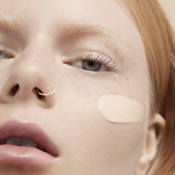 Стійка тональна основа Yves Saint Laurent All Hours Encre de Peau Foundation LC1 Слов'янськ