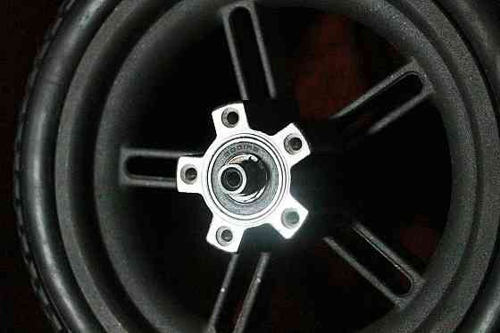 Запасное колесо, литая покрышка 8x1/2*2 Xiaomi Mijia Scooter M365 Pro Киев