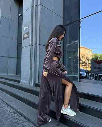 Жіночий теплий стильний костюм-трійка з м'якого велюру. Шоколад, 42/44 Одеса