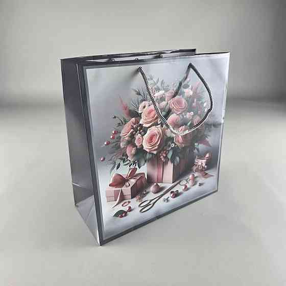 Пакет паперовий подарунковий квадратний 23*24*10 (артKV-074) (12 шт.) Харків