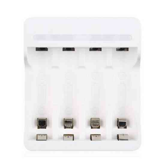 Зарядка для акумуляторів AA/AAA 1.8А Beston C9009 Київ