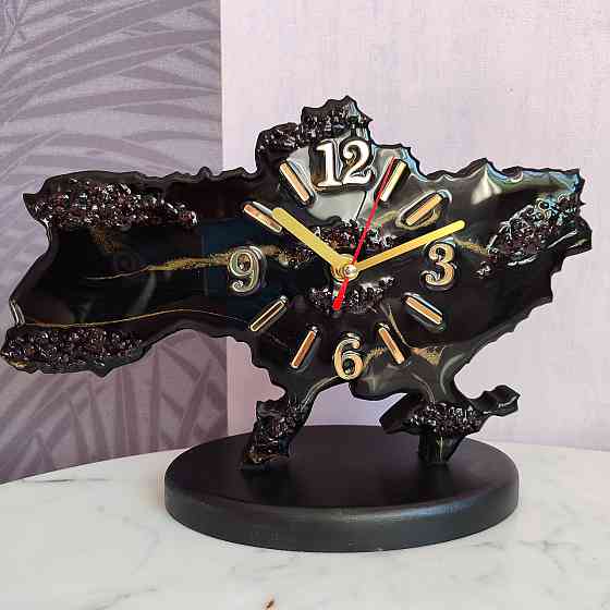 Годинник настільний з епоксидної смоли ручної роботи "Карта України" 30х19 см Дніпро