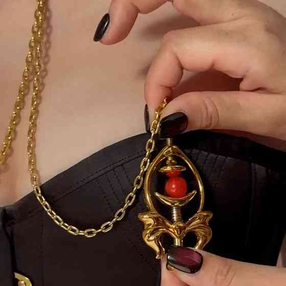 Зажимы для сосков UPKO Pulling Chain Nipple Clamps с цепочкой-ожерельем, золотистые Sex Aura Киев
