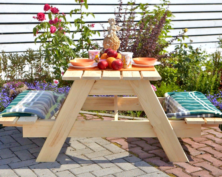 Детский садовый столик 