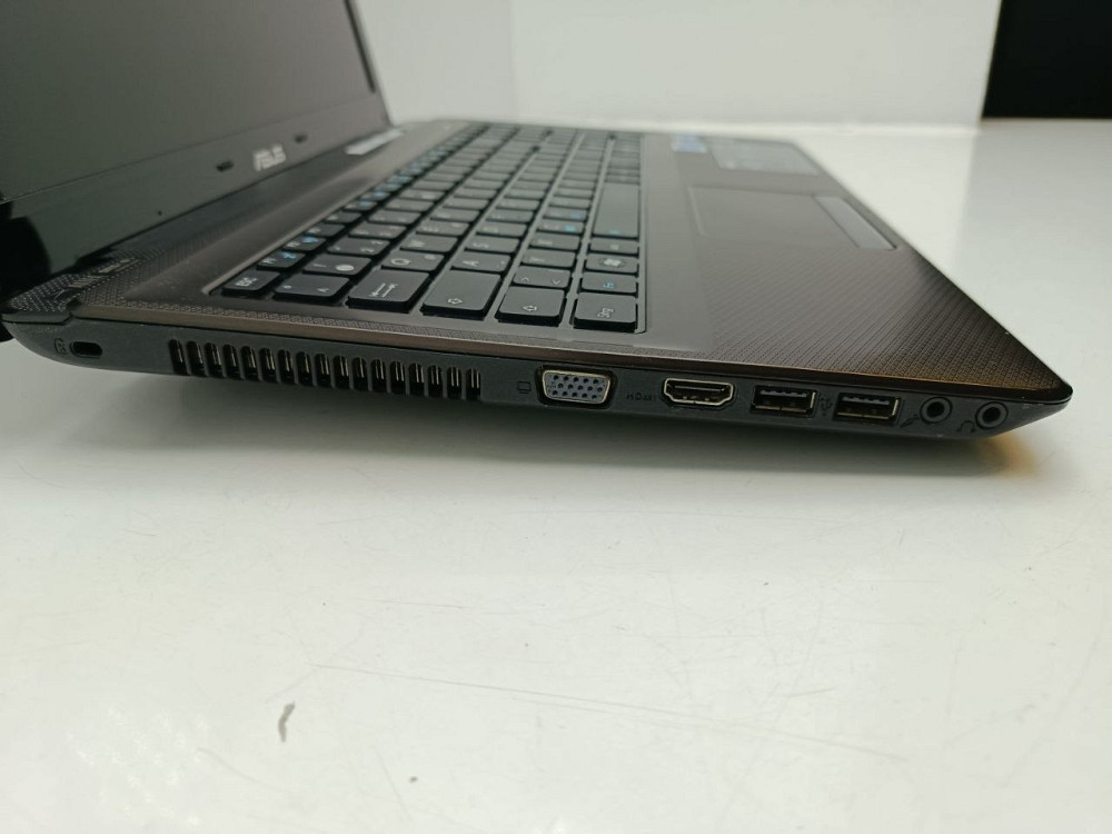 Ноутбук ASUS X52J i7-740QM\2+2\0\ATI HD6370M 1Gb АКБ- (товар вживаний) Луцьк - фото 3