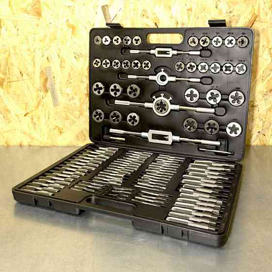 Набір мітчиків та плашок метричний 110 предметів JBC-B110-1 Одесса