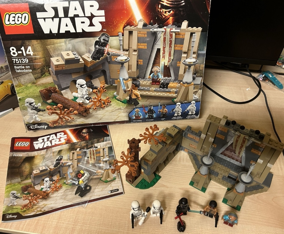 Lego Star Wars 75139 Battle on Takodana (100% полный коробки, др.) Киев - изображение 1