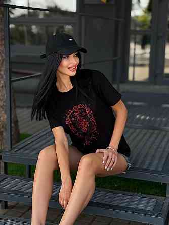 Женская футболка из хлопка 