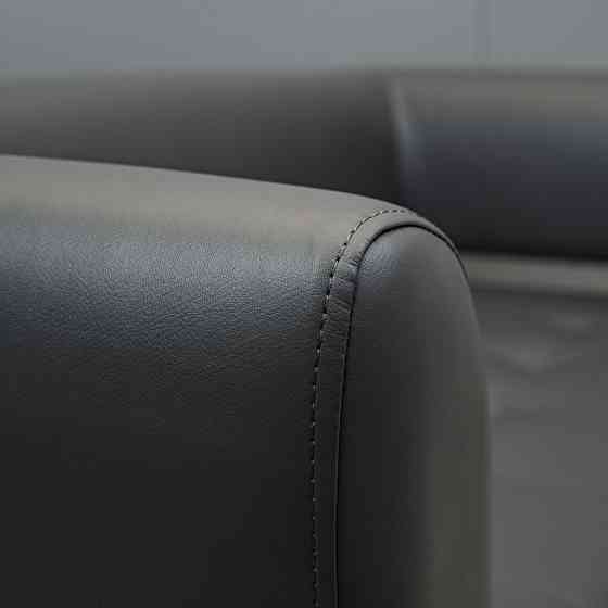 Диван Richman Офіс Подвійний зі спинкою і підлокітниками на металокаркасі Роккі 95 Київ