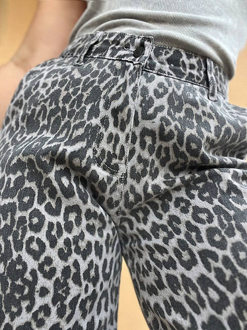Шорти жіночі джинс I8  52100 BAGGY довгі косі кишені принт леопардовий принт темно сірі, темно-сірий, 34 Київ - фото 13