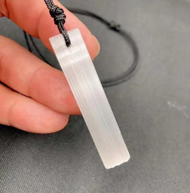 Подвеска из натурального необработанного селенита, 5.5 см. Киев - изображение 4