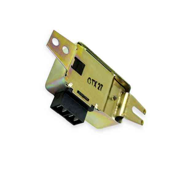 Регулятор ГАЗ 24, 2410, 3102, 31029, 3110, 3306, 3307 14В (реле зарядки) літо-зима напруги Мукачево