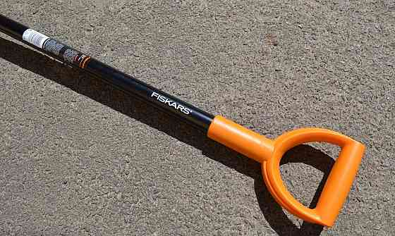Вилы для Компоста Solid Fiskars (133433/1003459) Нововолынск