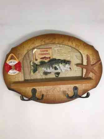 Ключница для рыбака с крючками 23х16см Винница