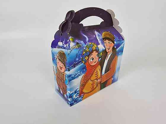 Новорічна подарункова картонна упаковка для цукерок (10000 гм) No204 "Колядники" (1 шт.) Харків