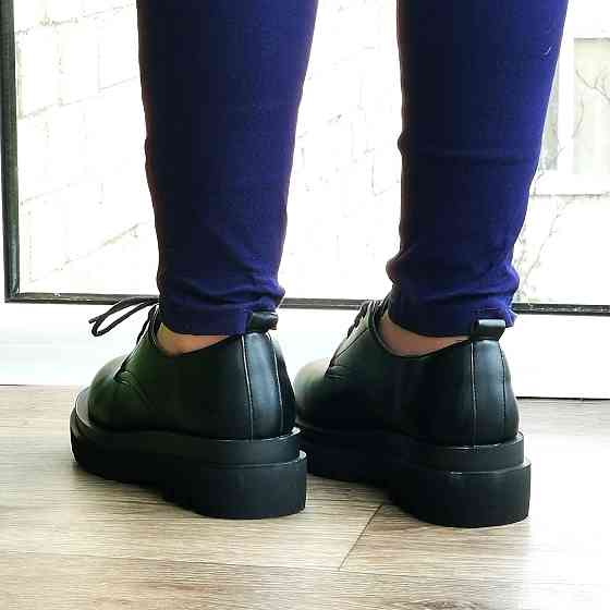 Жіночі Чорні Туфлі Броги Кросівки на Танкетці Оксфорди Шкіряні (розміри: 36,37,38,39,40,41) — 6-26 Дніпро