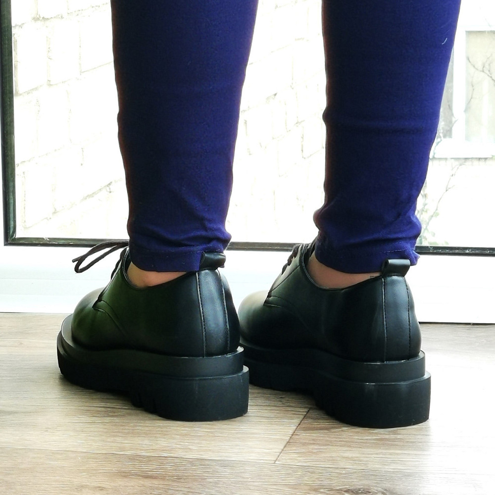 Жіночі Чорні Туфлі Броги Кросівки на Танкетці Оксфорди Шкіряні (розміри: 36,37,38,39,40,41) — 6-26 Дніпро - фото 4