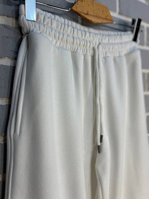 Штани жіночі Quzen 388 спортивні палаццо широкі вільні від стегна утеплені на флісі білі, білий, M Одеса - фото 4