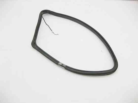 Mercedes-Benz  A2516702339 Ущільнювач висувної кватирки в задньому лівому крилі R-Class W251 Одеса