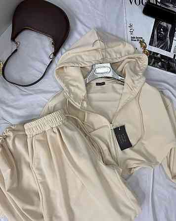 Женский прогулочный оверсайз костюм двойка: кофта и штаны двунитка Кремовый Одесса