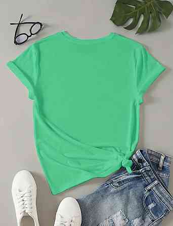 Жіноча футболка з написами М зелений Київ