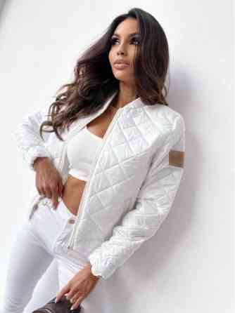 Жіноча коротка стьобана куртка без капюшона плащівка з водовідштовхувальним просоченням з утепленням силікон Білий, 46/48 Одеса