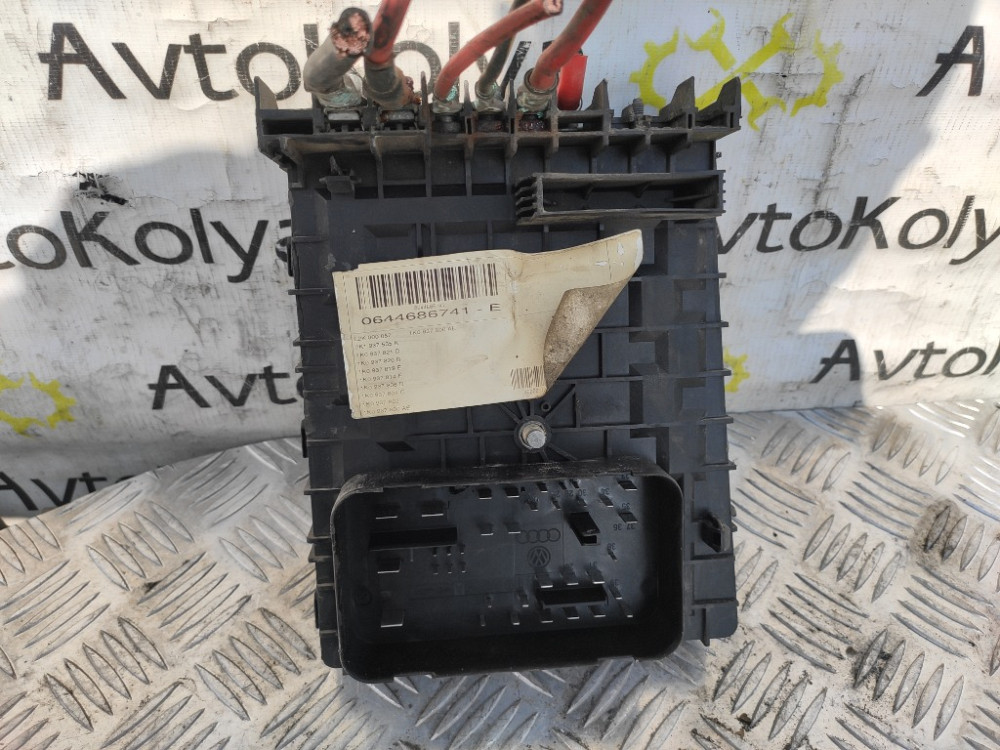 Блок запобіжників VW Caddy 2004-2010 (1K0937125A) Ковель - фото 2