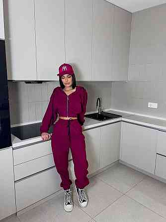 Женский прогулочный спортивный костюм двойка: кофта и штаны микровельвет Бургунди, 46/48 Одесса