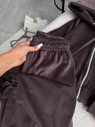 Женский стильный прогулочный костюм двойка: кофта и штаны в спортивном стиле велюр Одесса