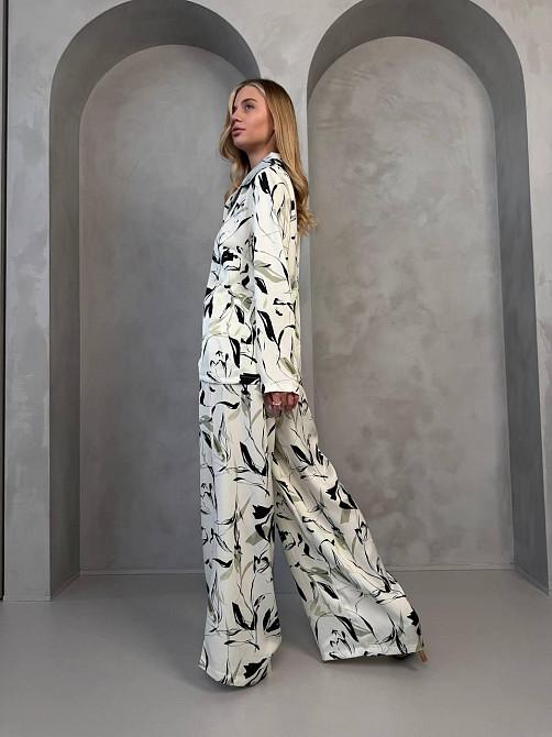 Жіночий стильний вільного крою костюм із шовку сатину Одеса - фото 6