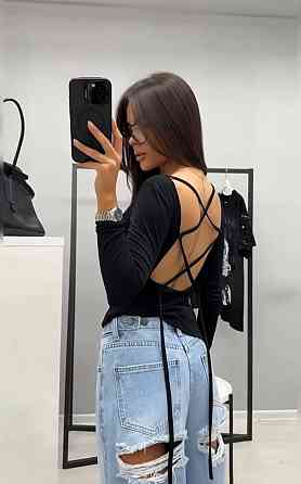 Жіночий стильний лонгслів з відкритою спиною віскоза Одеса