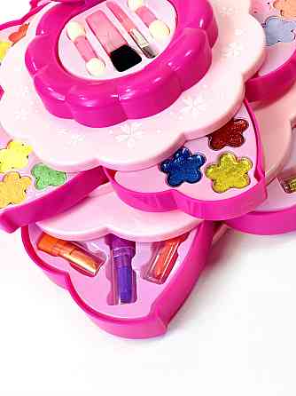 Игровой набор косметики для девочки Цветок. Косметика  для детей. Подарочный набор для девочек Каменец-Подольский