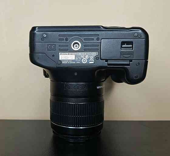 Дзеркальний фотоапарат Canon D550 + kit об'єктив 18-55 мм + сумка + SD 64 GB Клевань