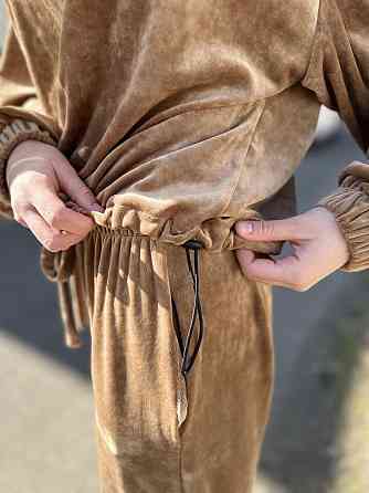 Женский повседневный стильный велюровый костюм двойка Кемел, 42/44 Одесса