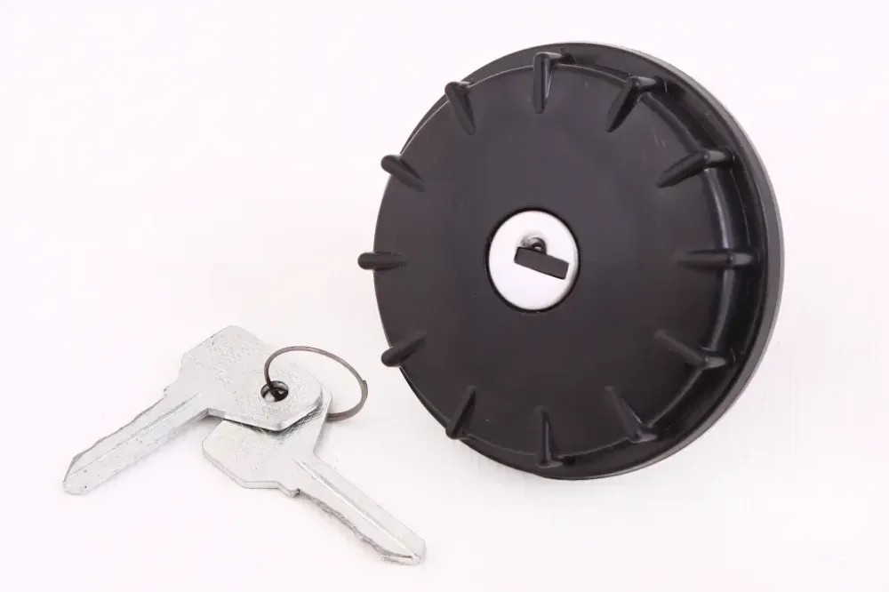 Крышка бензобака 2101 с ключами пластм./метал. (Таврия) Винница - изображение 2