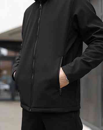 Черная куртка мужская весна/осень из софтшела с капюшоном Pobedov Shadow V2 Киев