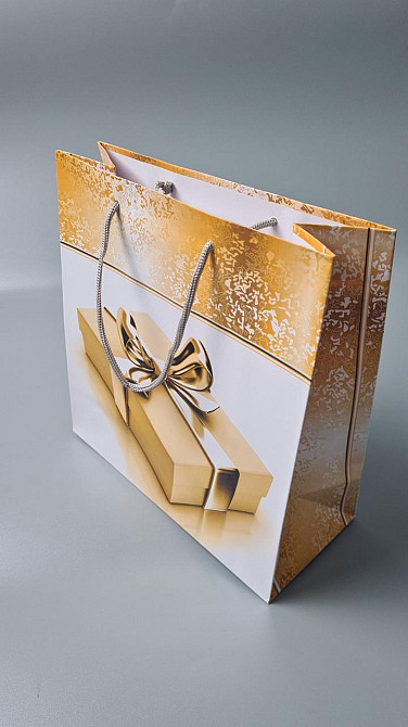 Пакет бумажный подарочный квадратный 23*24*10(артKV-127) (12 шт) Харьков - изображение 1