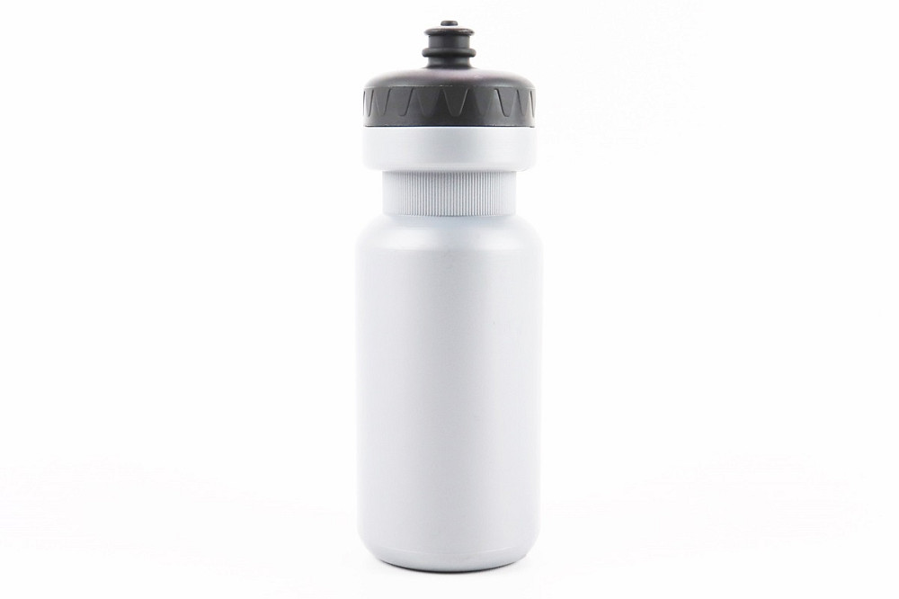 Фляга пластикова 600мл, з захисною кришкою, сіра HW72 Київ - фото 1