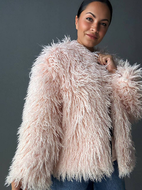 Шуба жіноча Lady Yep 10051 штучне хутро під ламу коротка рожева, рожевий, M Київ - фото 13