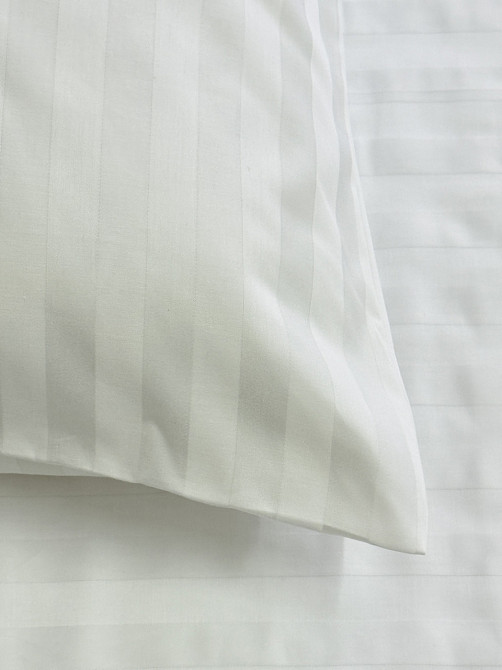 Ecotton Комплект наволочок Ecotton 50х70 см зі страйп-сатину 2 шт. білий в полоску 2х2 готельни Коломыя - изображение 3