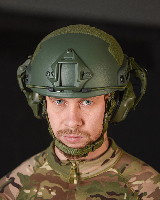 Шлем в сборе с навушниками + чеберашка олива Одесса - изображение 4