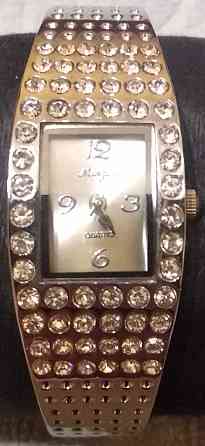 Жіночий годинник. Київ