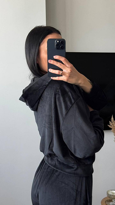 Женский плюшевый прогулочный костюм тройка: кофта топ и штаны велюр Черный, 44/46 Одесса - изображение 3