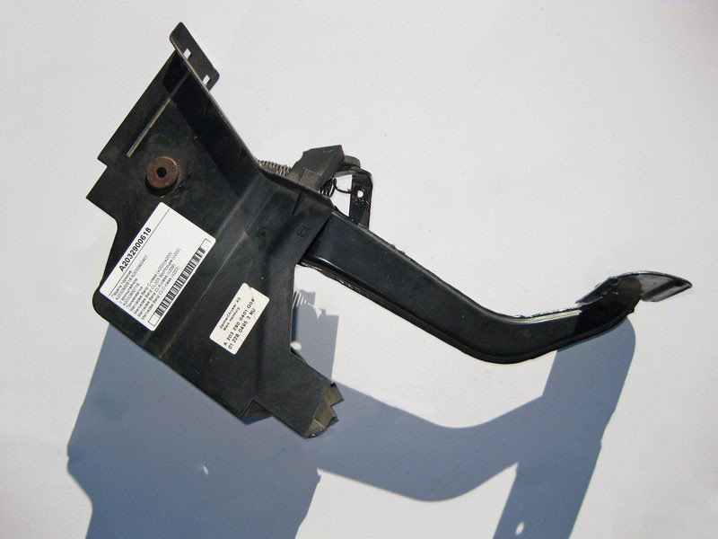 Mercedes-Benz  A2032900618 Педаль гальма з кронштейном C-Class W203 CLK C209 CLC Sportcoupe C203 Одеса - фото 2