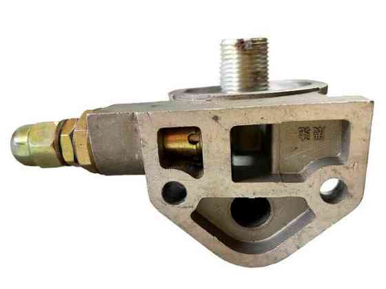 Кронштейн масляного фільтра з клапаном на двигун КМ385ВТ трактора мінітрактор Донг Фенг 240/244, Фотон 240/244, мінітрактор Мукачево