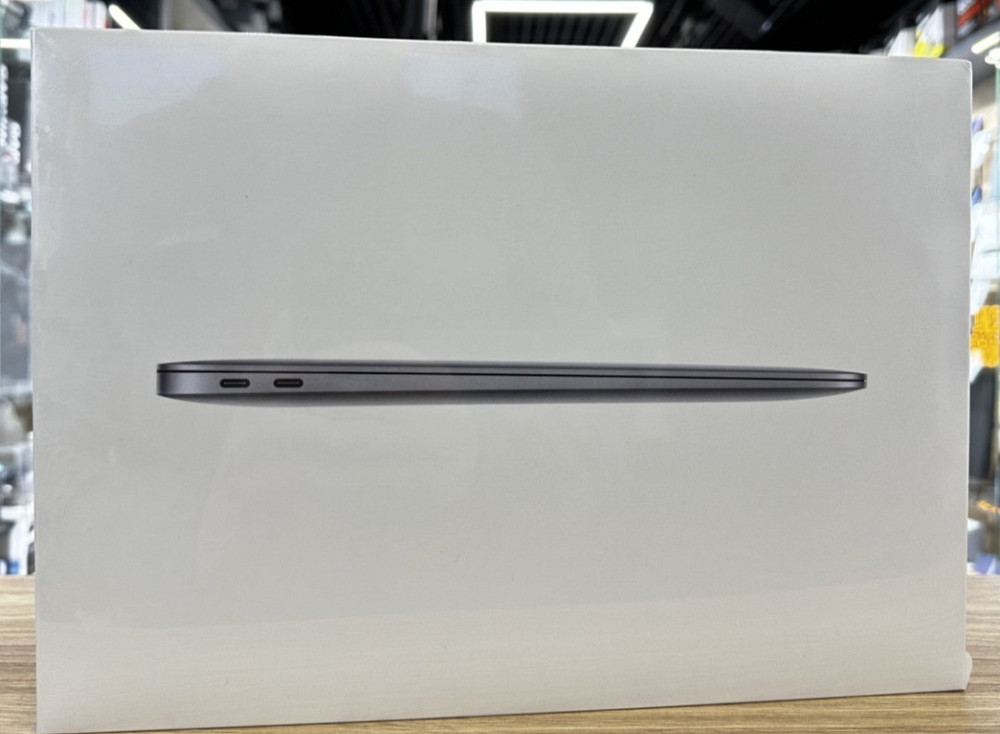 Ноутбук: MacBook Air M1 8/256Gb Silver A2337 MGN63D/A Київ - фото 1