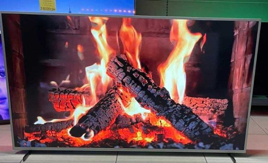 70" Безрамний Ambilight Smart 4K PHILIPS 70PUS8105 Харків - фото 3