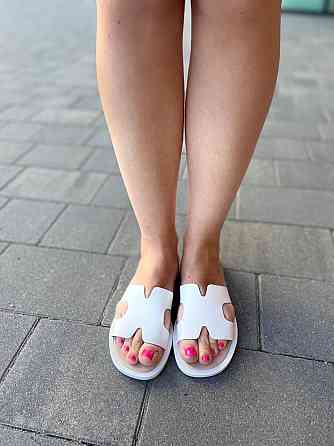 Mermaid Зручні шкіряні шльопанці на низькій підошві, білі класичні жіночі Mermaid 902/8 р. 36-4 Коломыя