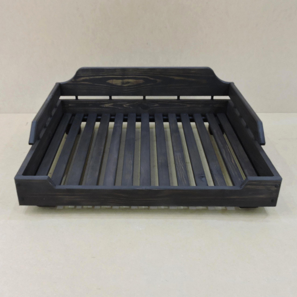 Лежак деревянный для собаки 