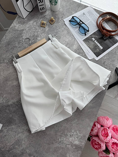 Жіноча трендова мініспідниця-шорти турецька костюмка Молочний, 44/46 Одеса - фото 2